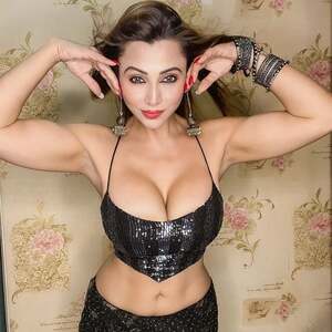Karrishma Kar nude 5