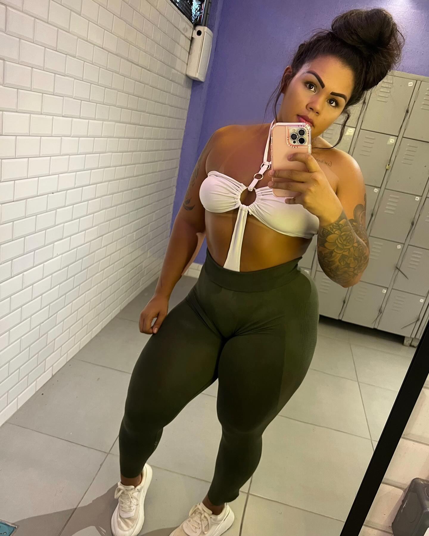 Karyna Magiolli nude 6