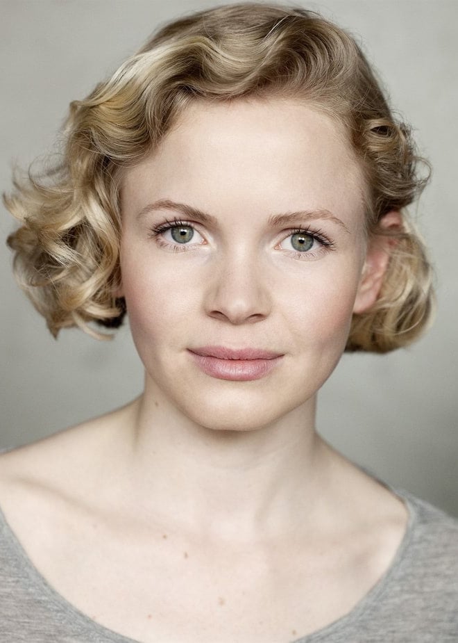 Kate Phillips nude 4