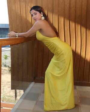 Kate Sharma nude 10