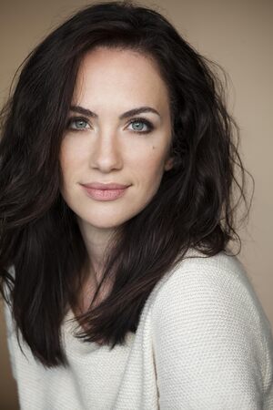 Kate Siegel nude 10