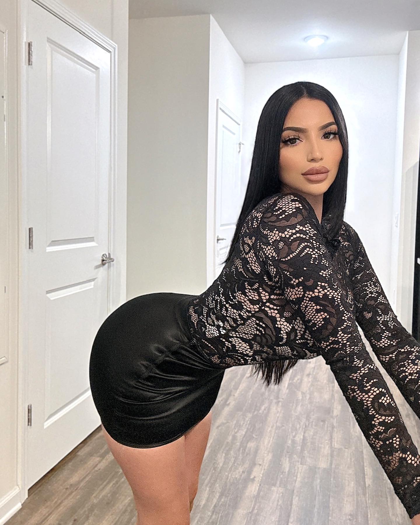Kathleen Molina nude 10