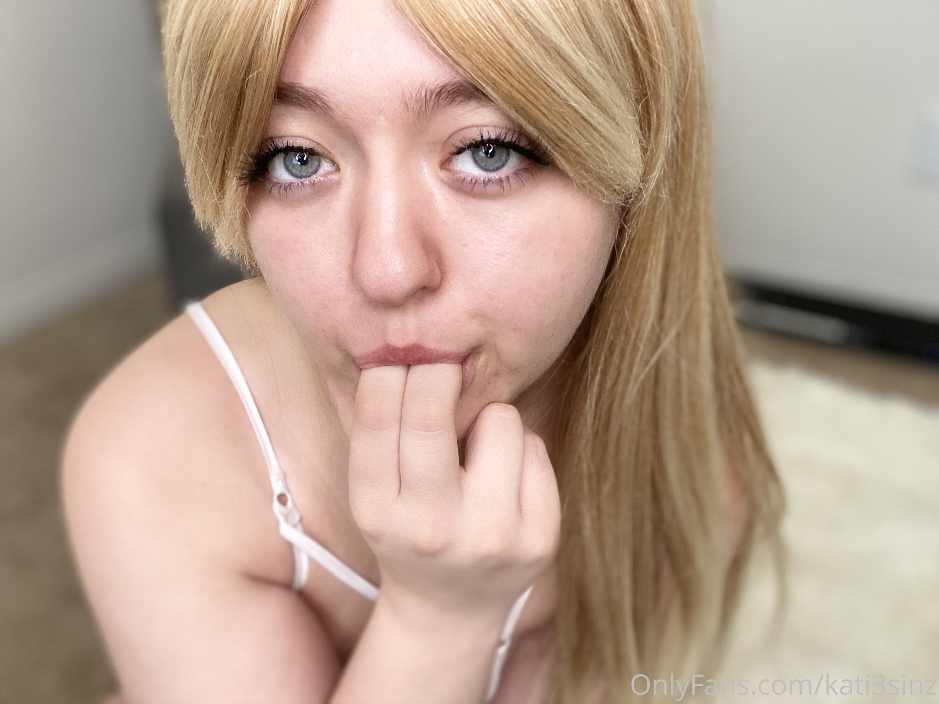 Katie Sinz nude 10