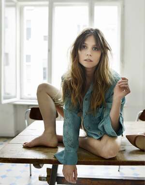 Katja Herbers nude 10