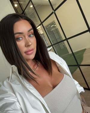 Katy Hearn nude 3