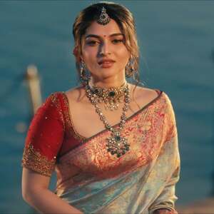 Kayadu Lohar nude 9