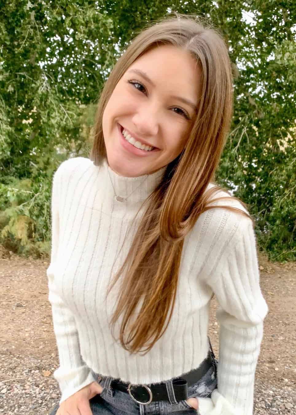 Kayla Reiser nude 5