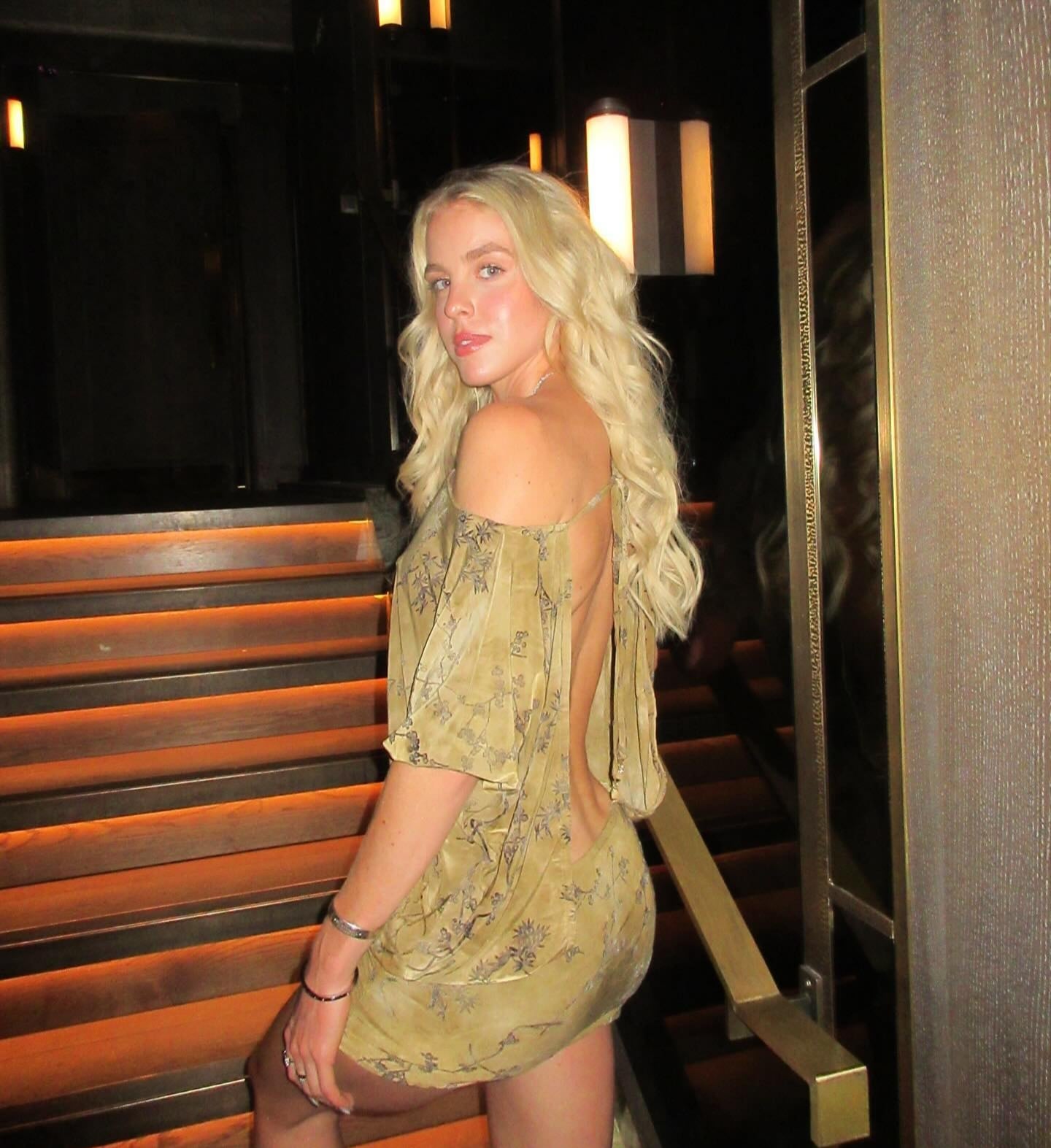 Keely Hodgkinson nude 10