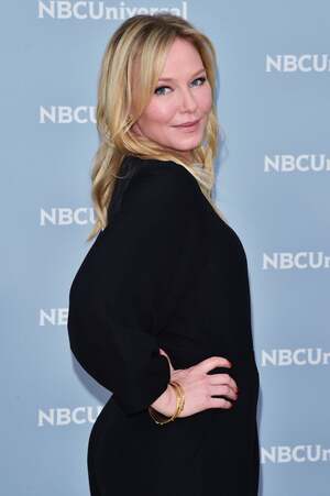 Kelli Giddish nude 8