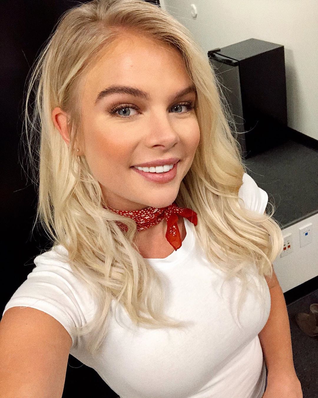Kelli Goss nude 8