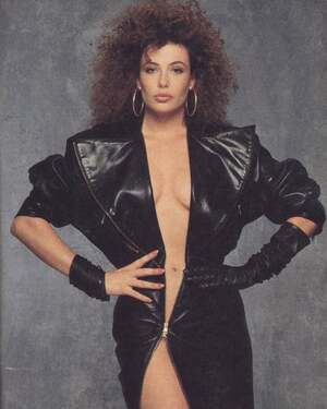 Kelly LeBrock nude 4