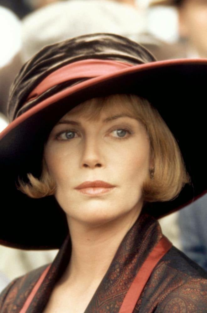 Kelly Mcgillis nude 5