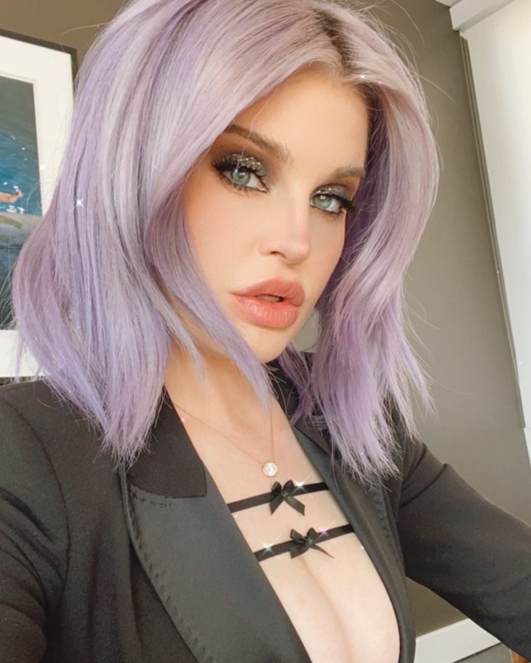 Kelly Osbourne nude 9
