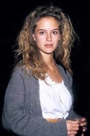 Kelly Preston nude 10