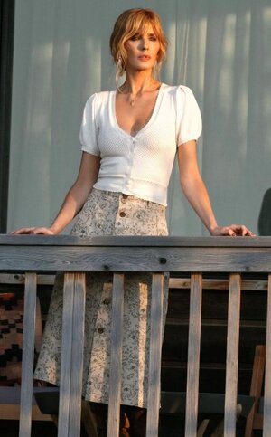Kelly Reilly nude 2