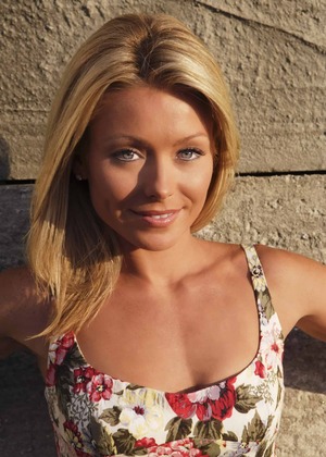 Kelly Ripa nude 5