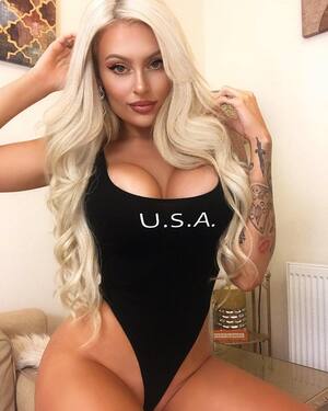 KellyBsWorld nude 2