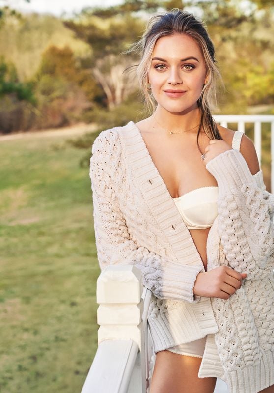 Kelsea Ballerini nude 3