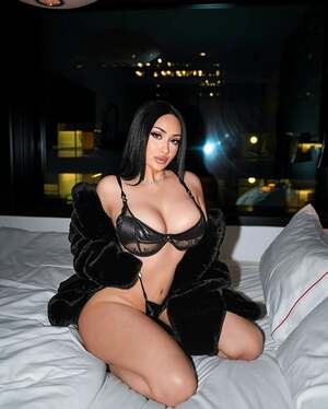 Kelsey B nude 6