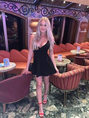 Kelsey Wilenius nude 11