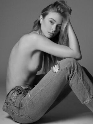 Kelsi Kuhn nude 8