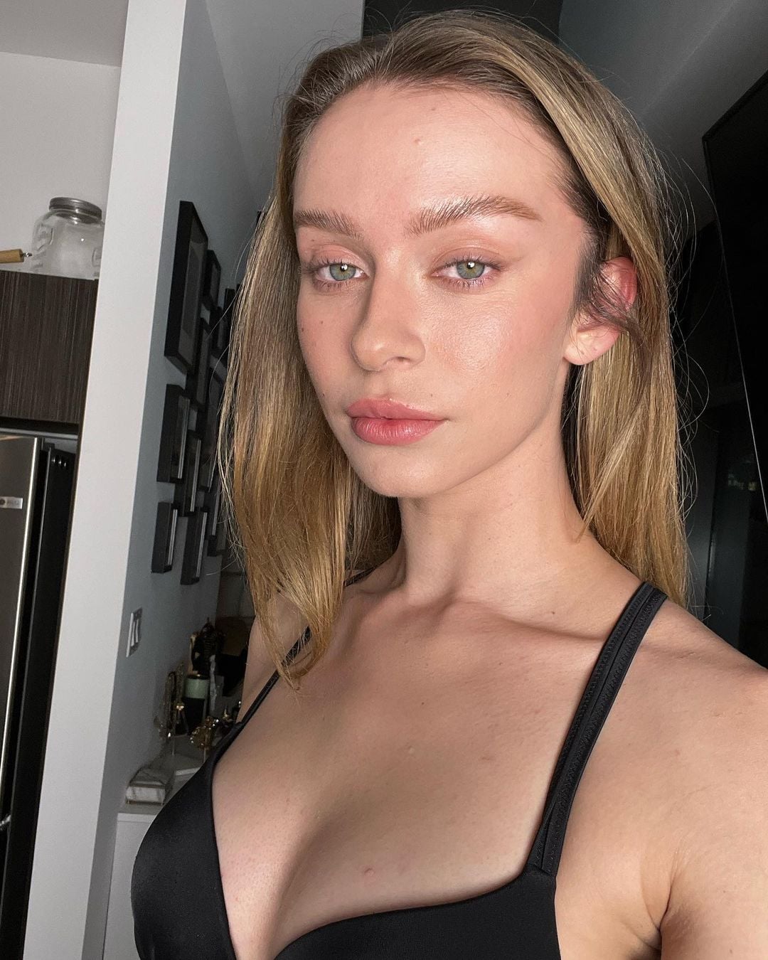Kenz Lawren nude 4