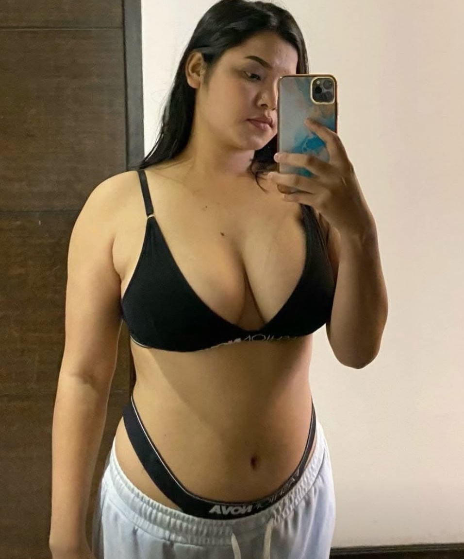 Kenza Sundul nude 3