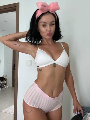 Kerrie Sky nude 4