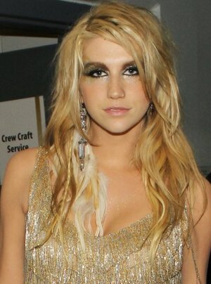 Kesha nude 10