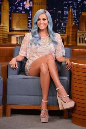 Kesha nude 2