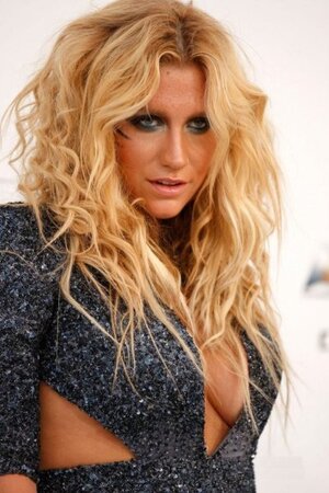Kesha nude 6