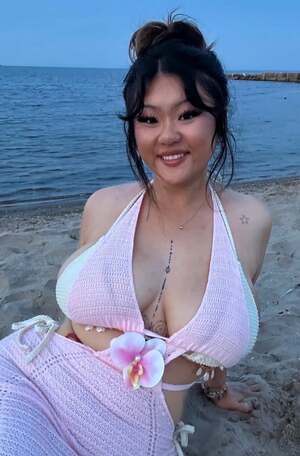 Keziah Moua nude 1