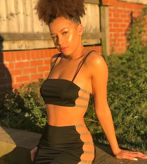Kezziaah nude 5