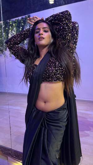 Khushi Yadav nude 12