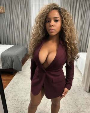 Kiah Moore nude 3