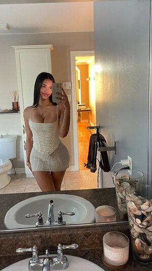 Kiana Dufour nude 6