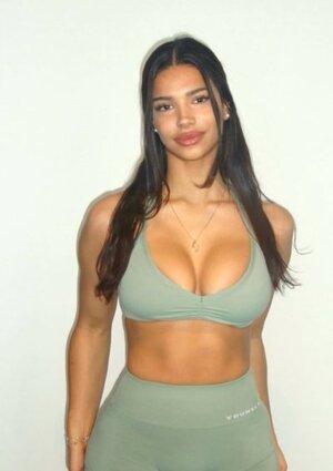 Kiana Dufour nude 9