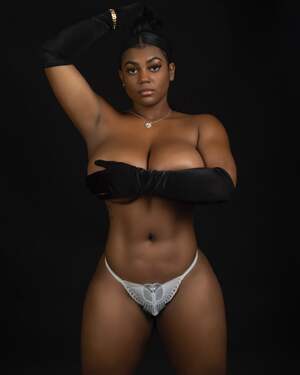 Kiera Nicole Bethley nude 3