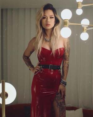 Kiki Wong nude 10