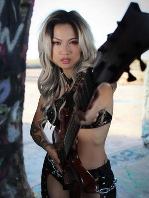 Kiki Wong nude 6