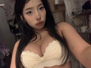 Kikisita nude 9