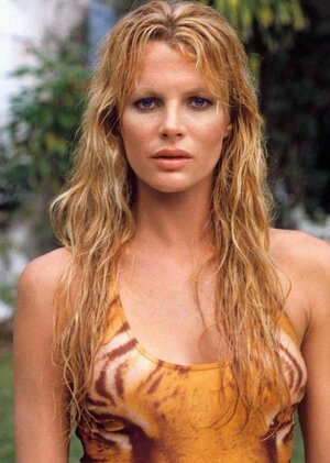Kim Basinger nude 3