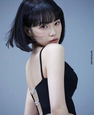 Kim Chae-won nude 10