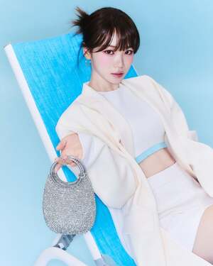 Kim Chae-won nude 9