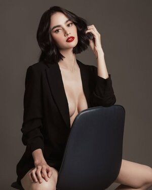 Kim Domingo nude 12