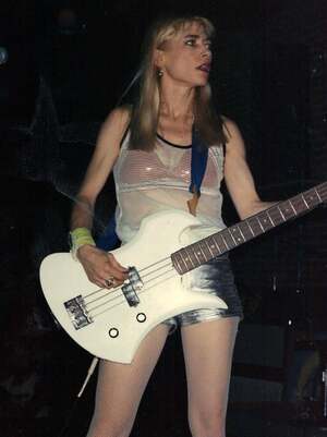 Kim Gordon nude 3