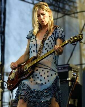 Kim Gordon nude 6