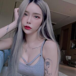 Kim Hee-yeon nude 12