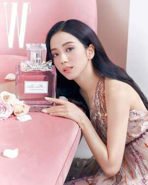Kim Ji-soo nude 10