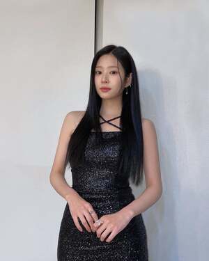 Kim Min-ju nude 3